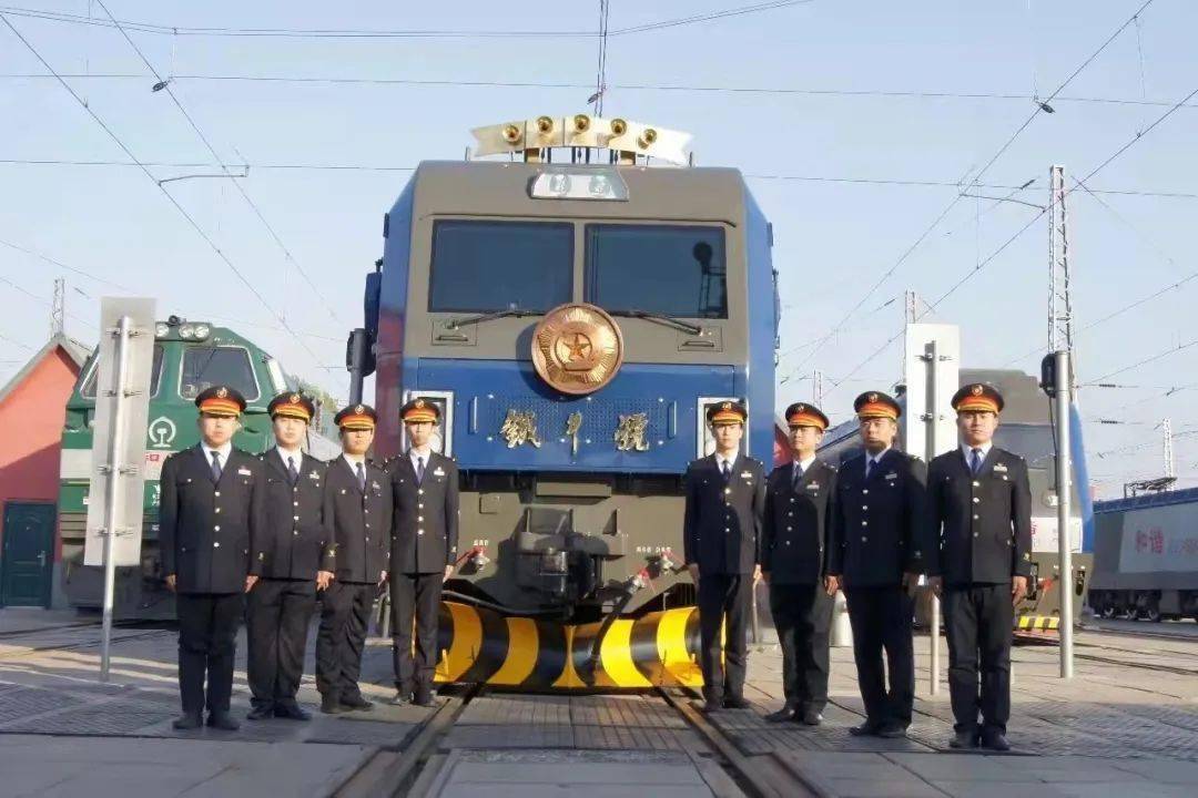 哈局機車最新配屬揭秘，溫馨之旅啟程