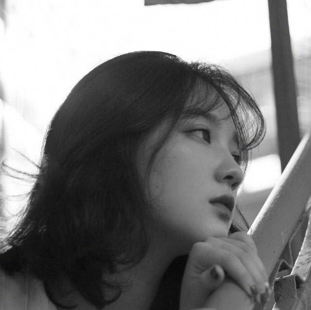 最新潮流前線，展現(xiàn)獨特個性的時尚風(fēng)采！