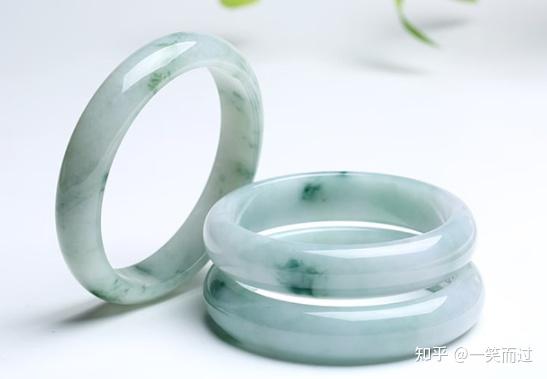 2024最新款手鐲,探秘小巷中的寶藏，2024最新款手鐲