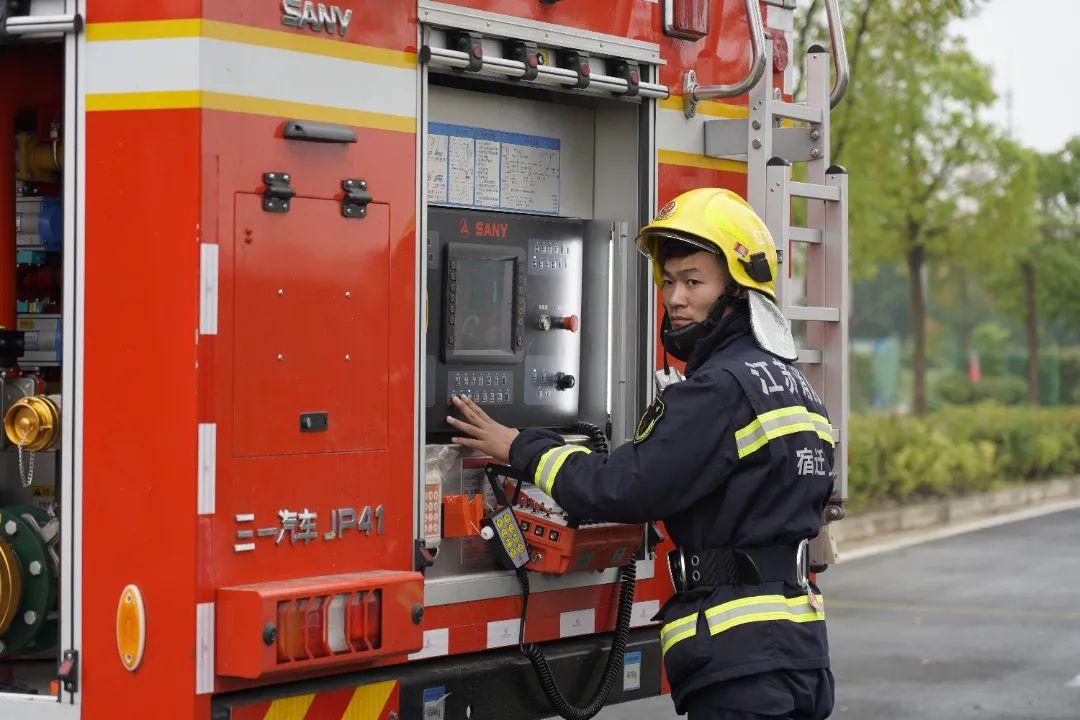 江蘇大火最新進(jìn)展，持續(xù)關(guān)注火勢(shì)情況及救援動(dòng)態(tài)