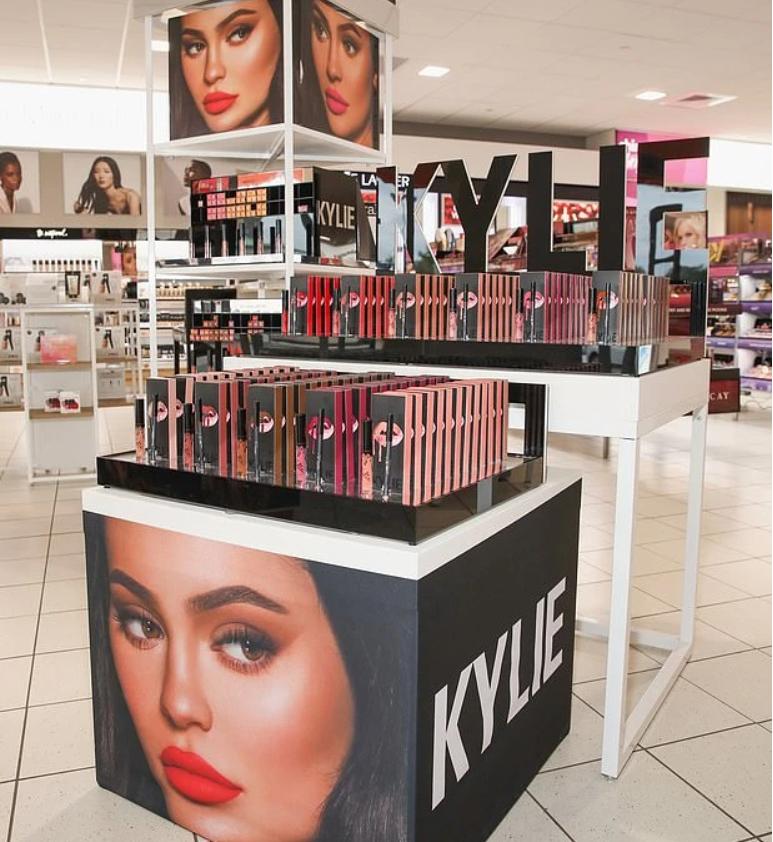 最新財(cái)務(wù)造假公司,最新財(cái)務(wù)造假公司，背景、事件、影響與地位