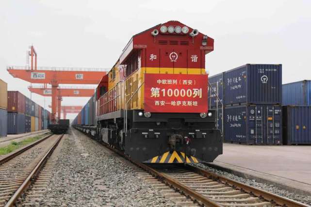 運(yùn)動(dòng)場(chǎng)館燈具 第222頁