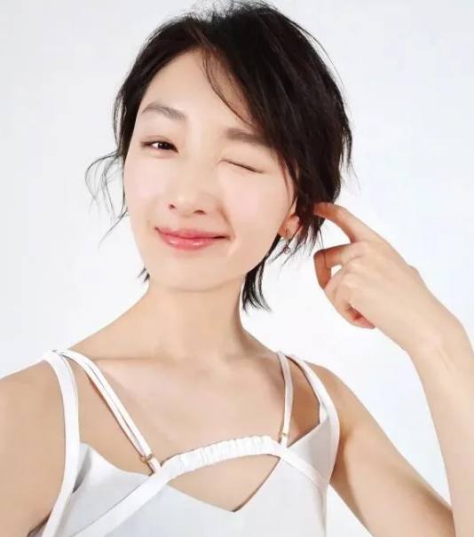多元審美時代下的獨(dú)特魅力，小眼睛明星的魅力風(fēng)采