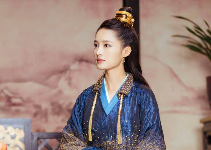 演員李齡，與自然美景的邂逅與內(nèi)心寧靜之旅