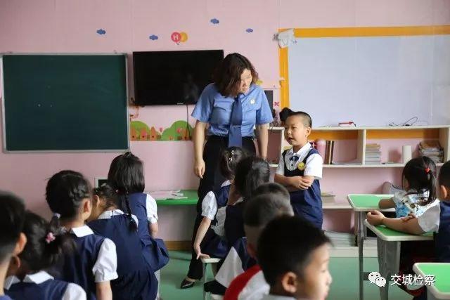 最新東方時事解讀，自然美景背后的探索之旅