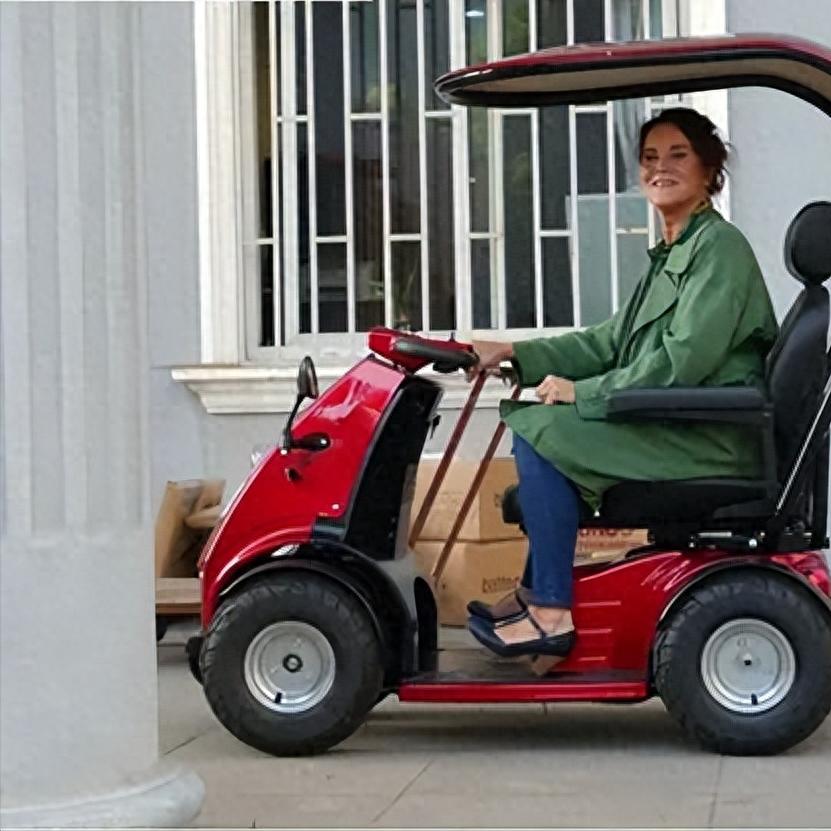外國(guó)人觀看中國(guó)電視劇，變化中的啟示與自信成就感的展現(xiàn)