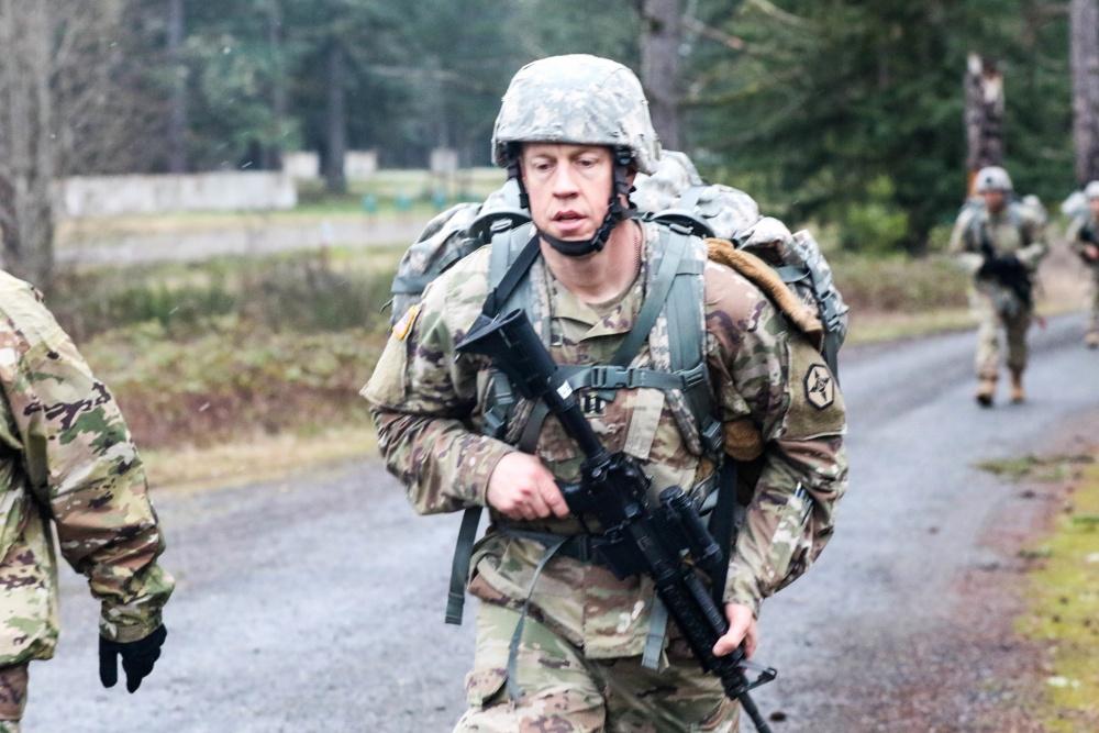 美國(guó)最新征兵政策深度解析與觀點(diǎn)闡述，探索新的方向與挑戰(zhàn)