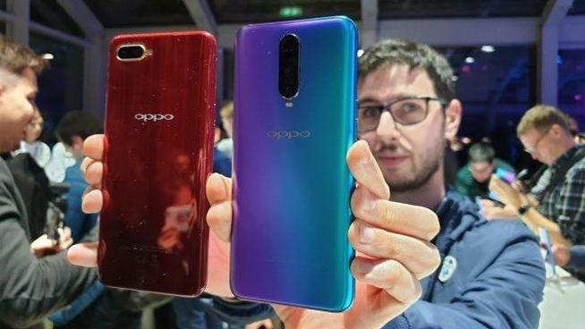 OPPO手機全新品震撼上市，全球矚目，驚艷亮相！