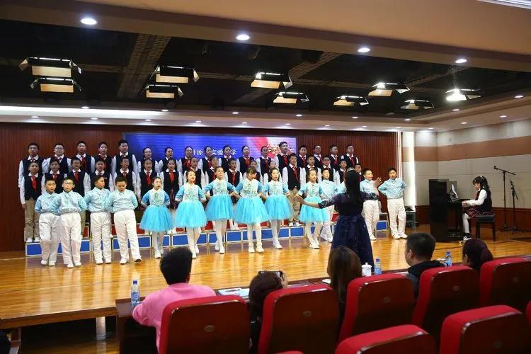 科技與藝術(shù)融合之作，智能合唱助手推薦適合合唱比賽的歌曲