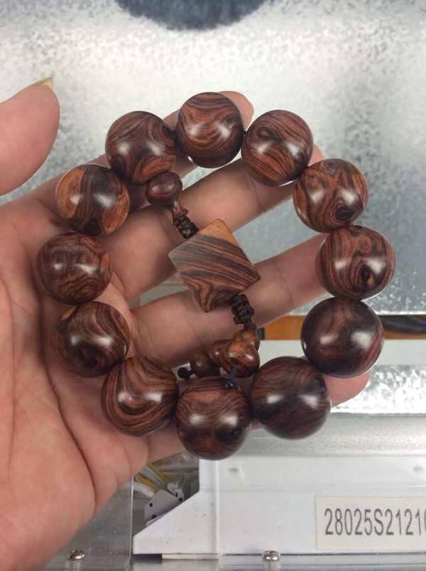 海南黃花梨當(dāng)前價(jià)格全面指南，最新行情解析與深度解讀