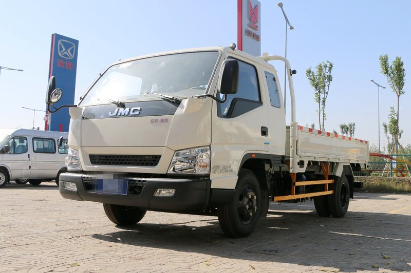 江鈴輕卡一排半最新款，友情滿載的溫馨日常之旅