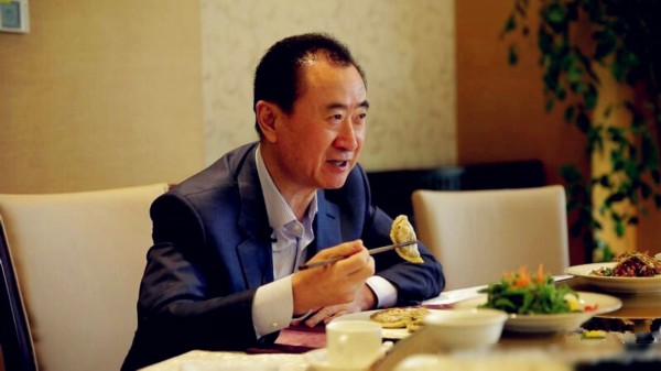 王健林引領(lǐng)科技革新，重塑生活體驗(yàn)，科技巨擘展望未來新篇章