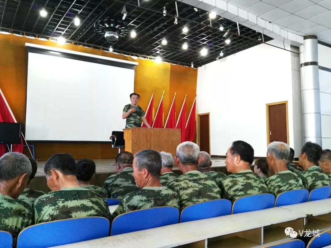 小巷深處的軍迷天堂，最新軍情新聞揭秘