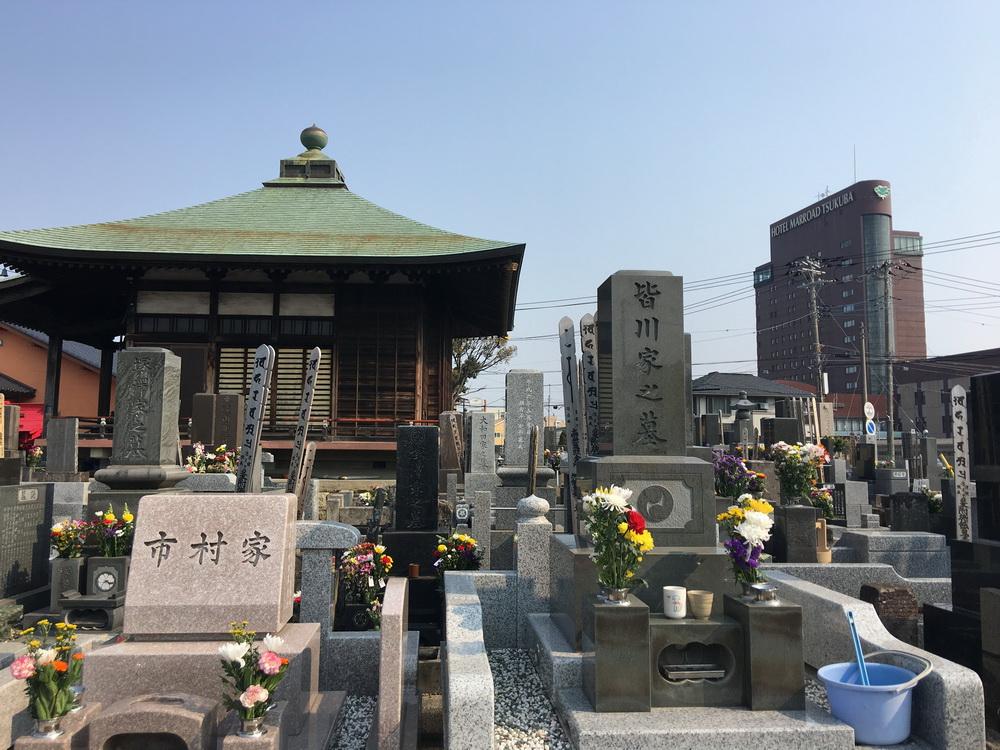 最新墓地圖片與小徑特色小店，探尋安寧之地的獨(dú)特韻味