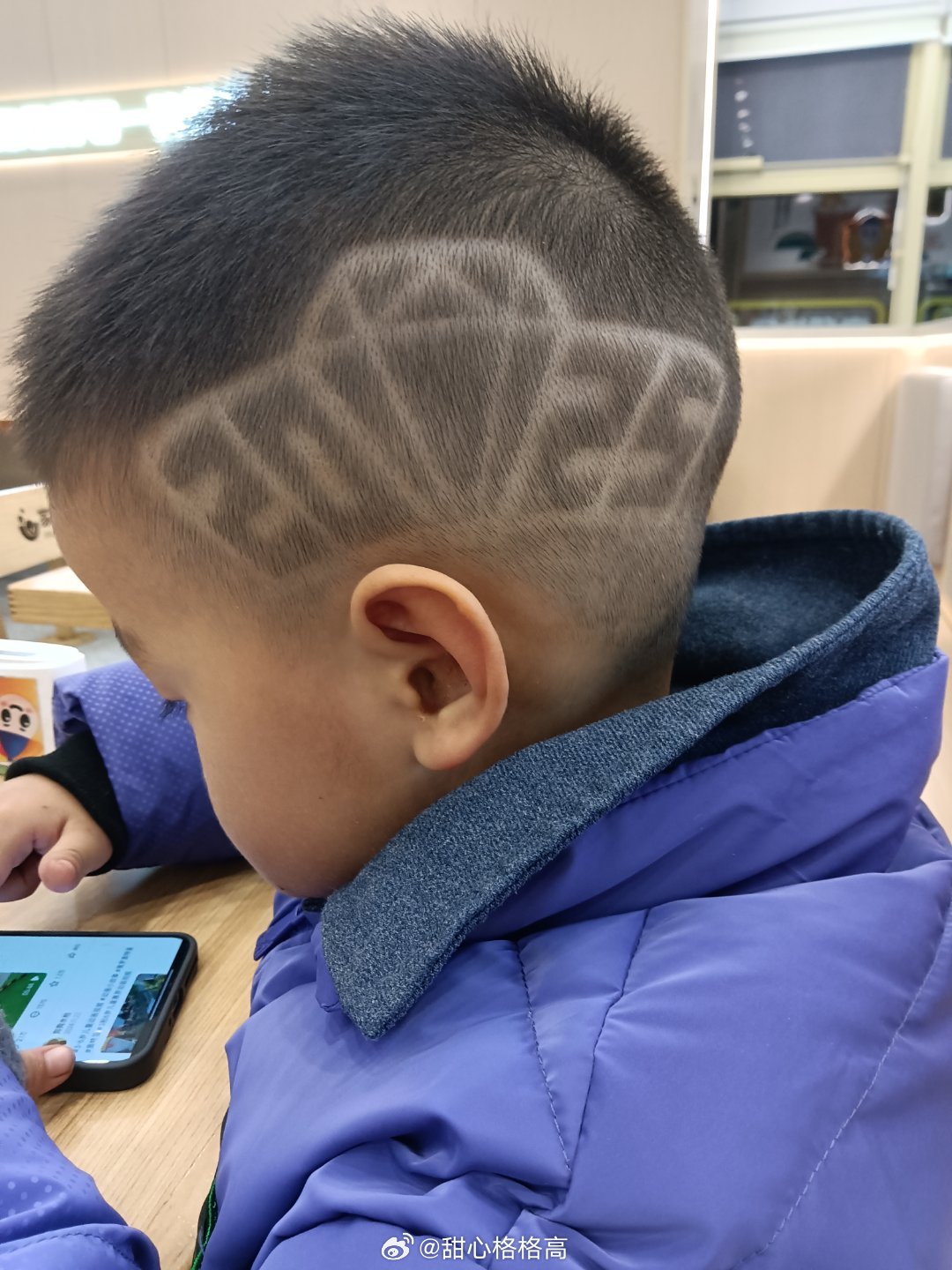 小杰的潮流之旅，最新兒童發(fā)型男的友情故事與發(fā)型風(fēng)采