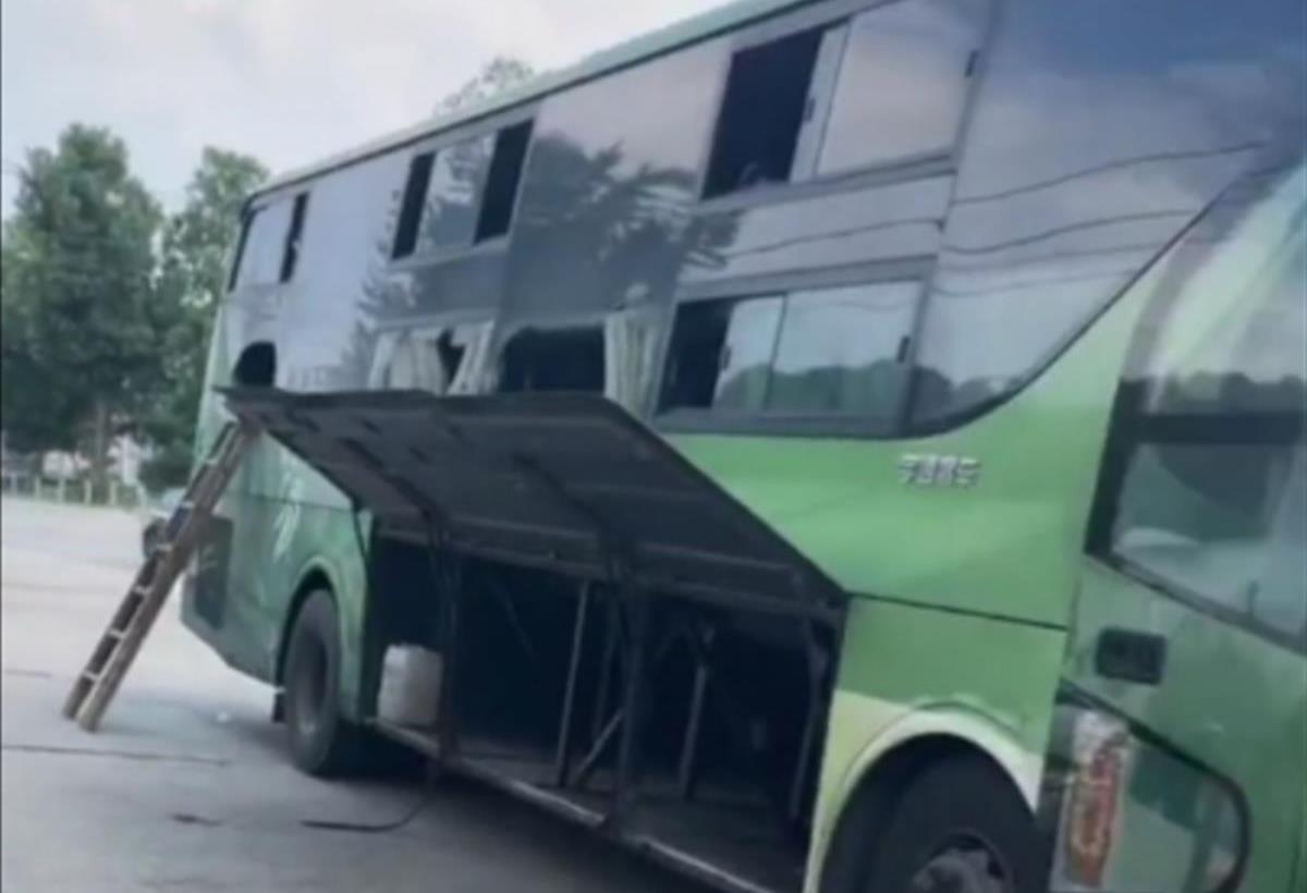 大巴車最新視頻，自然之旅的心靈探索，重拾寧?kù)o的旅程